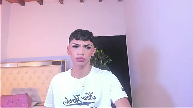 Snapshot of im_sebaslopez chatting on January 2026 07:32:02 PM im sebaslopez online show from January 2026 07:32:02 PM