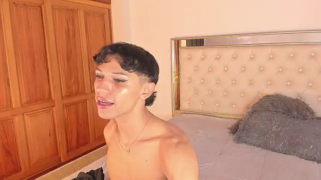 im sebaslopez online show from June 2026 11:42:02 AM
