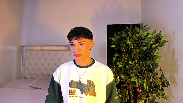 Snapshot of im_sebaslopez chatting on February 2026 07:46:01 PM im sebaslopez online show from February 2026 07:46:01 PM