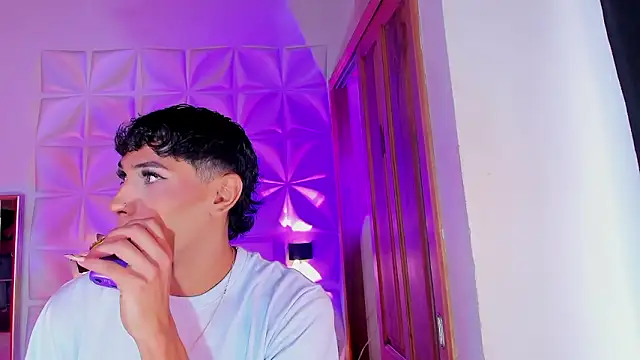 im sebaslopez online show from March 2026 07:28:02 PM