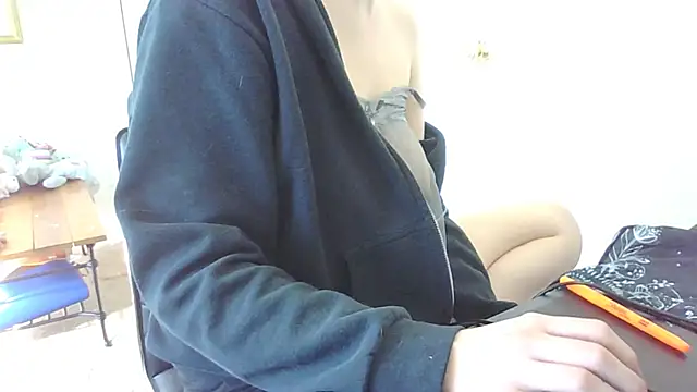 livcutebaby online show from December 2024 07:07:02 PM