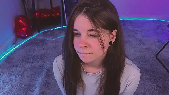 Miss Spider online show from February 2025 09:34:02 AM