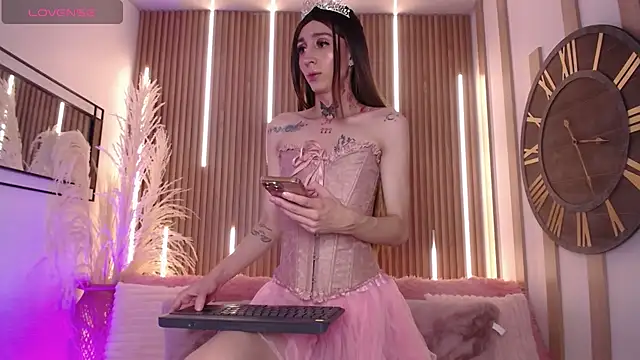Snapshot of Aniie_Doll chatting on September 2025 08:26:01 PM Aniie Doll online show from September 2025 08:26:01 PM