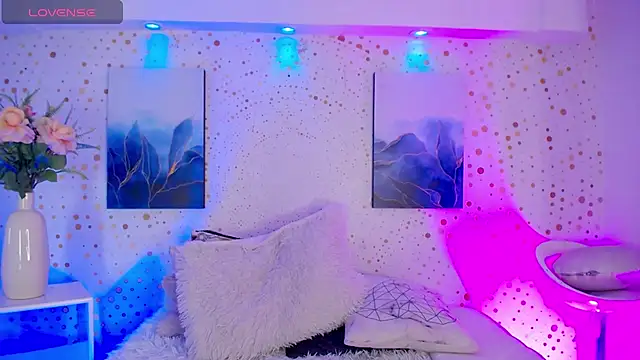 Aniie Doll online show from February 2026 08:15:01 PM