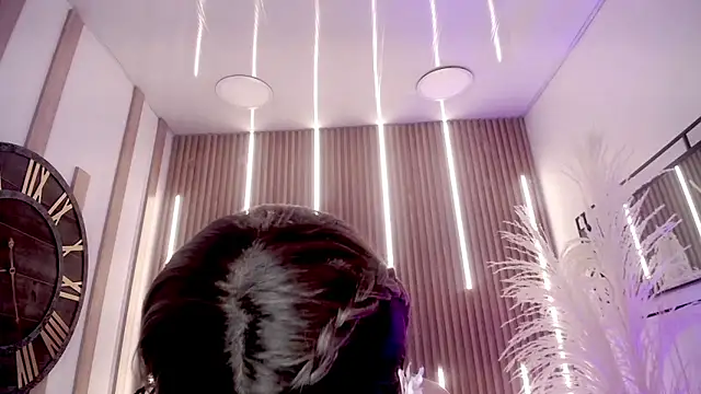 Aniie Doll online show from November 2025 08:23:02 PM