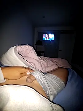 Carlosescor online show from December 2024 04:26:01 AM