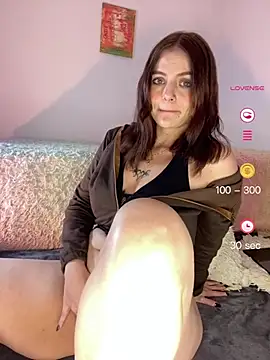 Snapshot of Valery_hilthon chatting on May 2026 09:52:02 PM Valery hilthon online show from May 2026 09:52:02 PM
