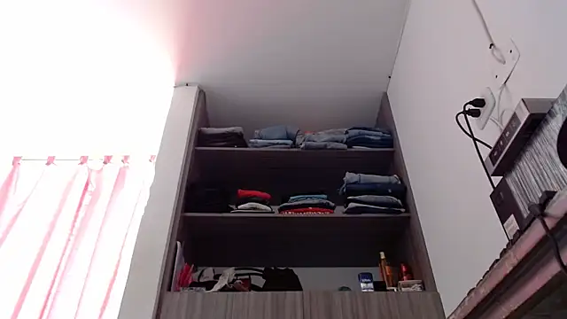 nicolle milf1978 online show from February 2026 01:00:01 PM