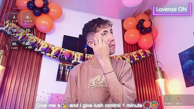 Snapshot of Noah_Xitruxx chatting on October 2025 03:13:02 PM Noah Xitruxx online show from October 2025 03:13:02 PM