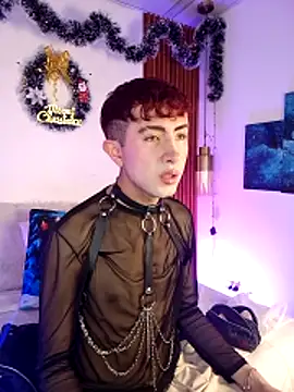 Snapshot of Noah_Xitruxx chatting on December 2025 01:48:02 PM Noah Xitruxx online show from December 2025 01:48:02 PM