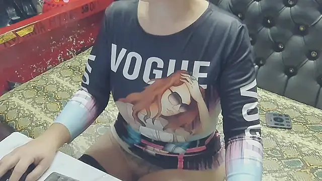 Snapshot of Lily4yourfun chatting on November 2025 06:50:01 AM Lily4yourfun online show from November 2025 06:50:01 AM