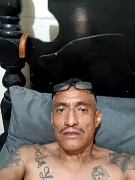 Snapshot of Innsaciable chatting on March 2026 03:43:02 AM Innsaciable online show from March 2026 03:43:02 AM