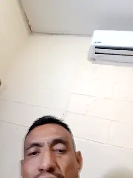 Snapshot of Innsaciable chatting on March 2026 08:29:01 AM Innsaciable online show from March 2026 08:29:01 AM