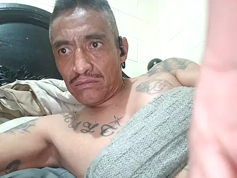 Snapshot of Innsaciable chatting on April 2026 01:18:02 AM Innsaciable online show from April 2026 01:18:02 AM