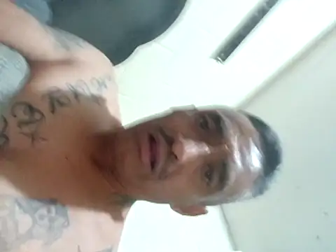 Snapshot of Innsaciable chatting on April 2026 11:41:02 PM Innsaciable online show from April 2026 11:41:02 PM