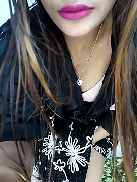 xpihu online show from March 2026 05:42:02 PM