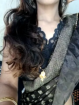 xpihu online show from October 2025 05:57:02 PM