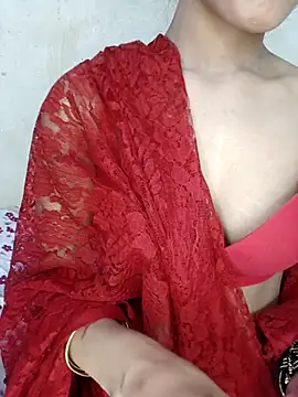 xpihu online show from November 2025 06:01:01 PM