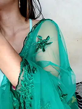 xpihu online show from April 2026 06:02:01 PM