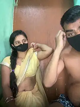 Suhani512 online show from May 2026 03:44:01 AM