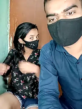 Suhani512 online show from December 2025 05:44:01 AM