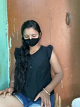 Suhani512 online show from February 2026 05:04:02 AM