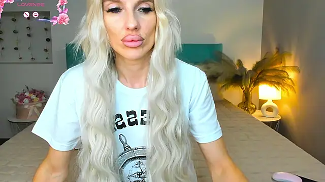 Lana kitty   online show from September 2025 09:14:01 PM