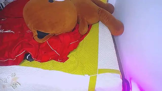 Snapshot of squirtsimi_9 chatting on December 2024 08:18:01 AM squirtsimi 9 online show from December 2024 08:18:01 AM