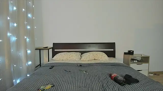 Snapshot of Xloe_Queen chatting on November 2025 06:44:02 PM Xloe Queen online show from November 2025 06:44:02 PM