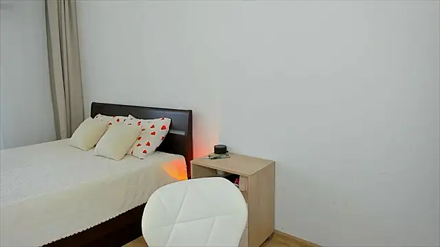 Xloe Queen online show from March 2026 09:09:02 AM