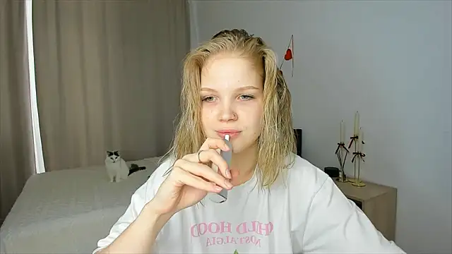 Xloe Queen online show from February 2026 11:12:02 AM