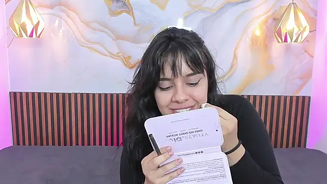 MelissaGilll online show from October 2025 07:33:01 PM