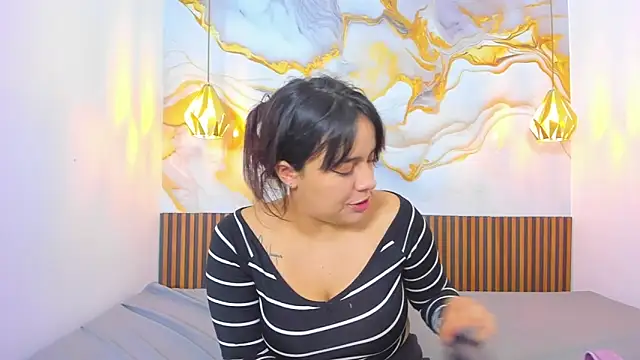 MelissaGilll online show from November 2025 07:03:01 PM