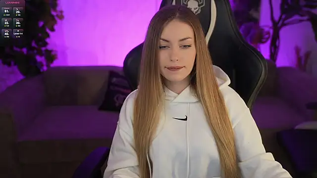 Maggie tenderness online show from December 2025 07:55:02 PM