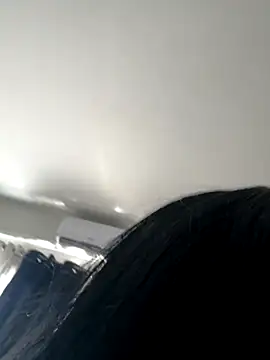 Morguisssz online show from November 2025 01:45:02 PM