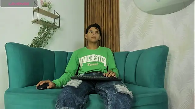 Snapshot of Jeffry_wolvess chatting on February 2026 02:28:01 PM Jeffry wolvess online show from February 2026 02:28:01 PM