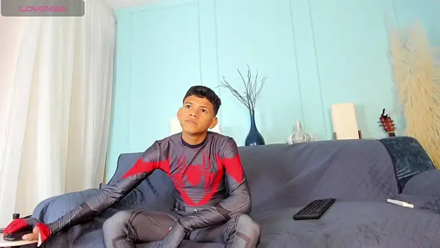 Snapshot of Jeffry_wolvess chatting on March 2025 01:03:02 PM Jeffry wolvess online show from March 2025 01:03:02 PM