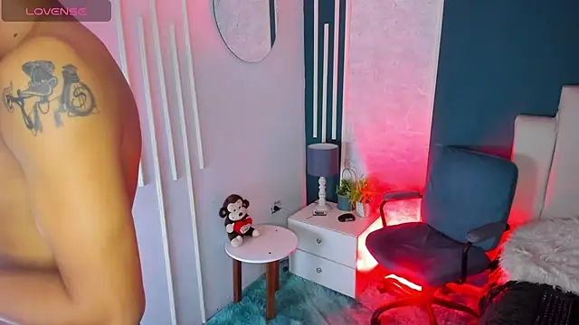 Snapshot of Jeffry_wolvess chatting on February 2025 03:37:02 PM Jeffry wolvess online show from February 2025 03:37:02 PM