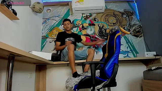 Snapshot of Jeffry_wolvess chatting on February 2025 12:36:01 PM Jeffry wolvess online show from February 2025 12:36:01 PM