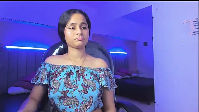 Giselle Roldan online show from May 2026 04:12:02 AM