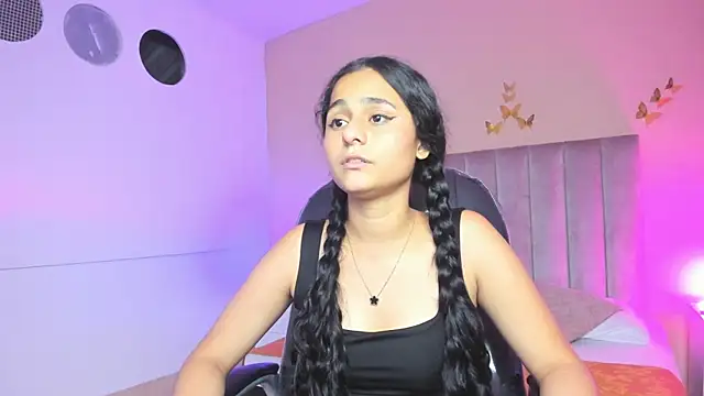 Giselle Roldan online show from April 2026 04:41:01 AM