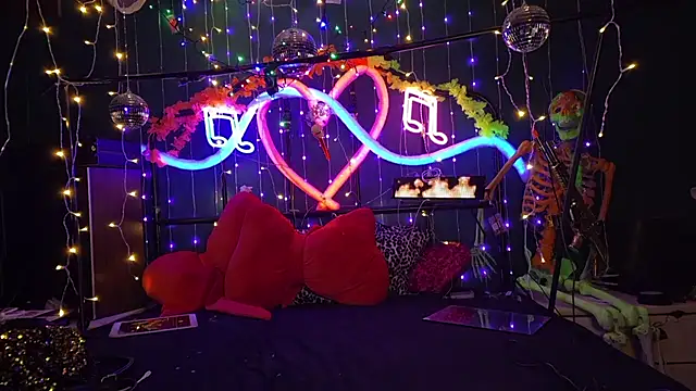 anonymouszN online show from February 2026 08:41:02 PM