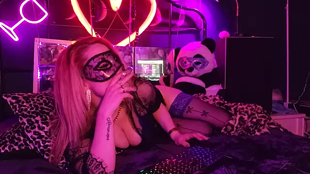 anonymouszN online show from January 2025 11:00:01 PM