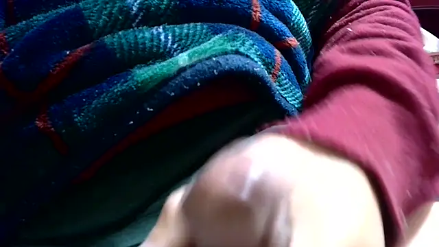 Snapshot of chome_suke chatting on December 2024 01:43:02 PM chome suke online show from December 2024 01:43:02 PM