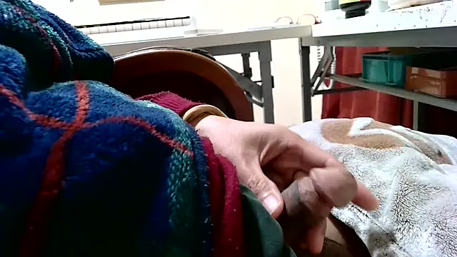 Snapshot of chome_suke chatting on January 2025 07:21:01 PM chome suke online show from January 2025 07:21:01 PM