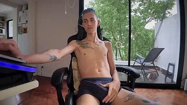 Den BlueXx online show from November 2025 04:55:02 PM