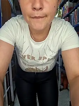 Snapshot of nidia2026 chatting on November 2025 03:17:01 PM nidia2026 online show from November 2025 03:17:01 PM