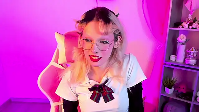 PamelamyDreamys online show from March 2025 01:48:01 PM