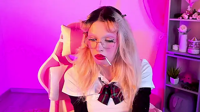 PamelamyDreamys online show from March 2025 05:04:01 PM