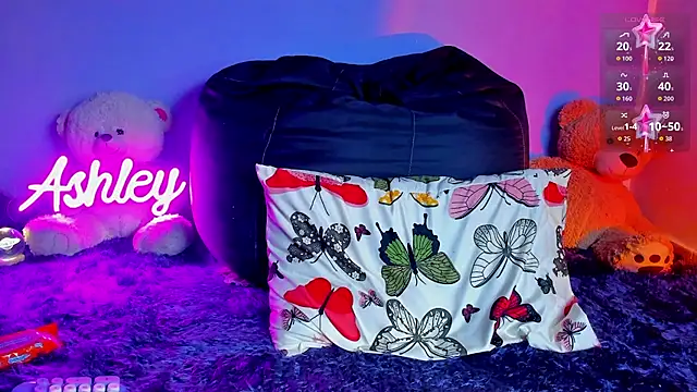 Snapshot of 1Ashley_ chatting on November 2025 03:21:02 AM 1Ashley online show from November 2025 03:21:02 AM